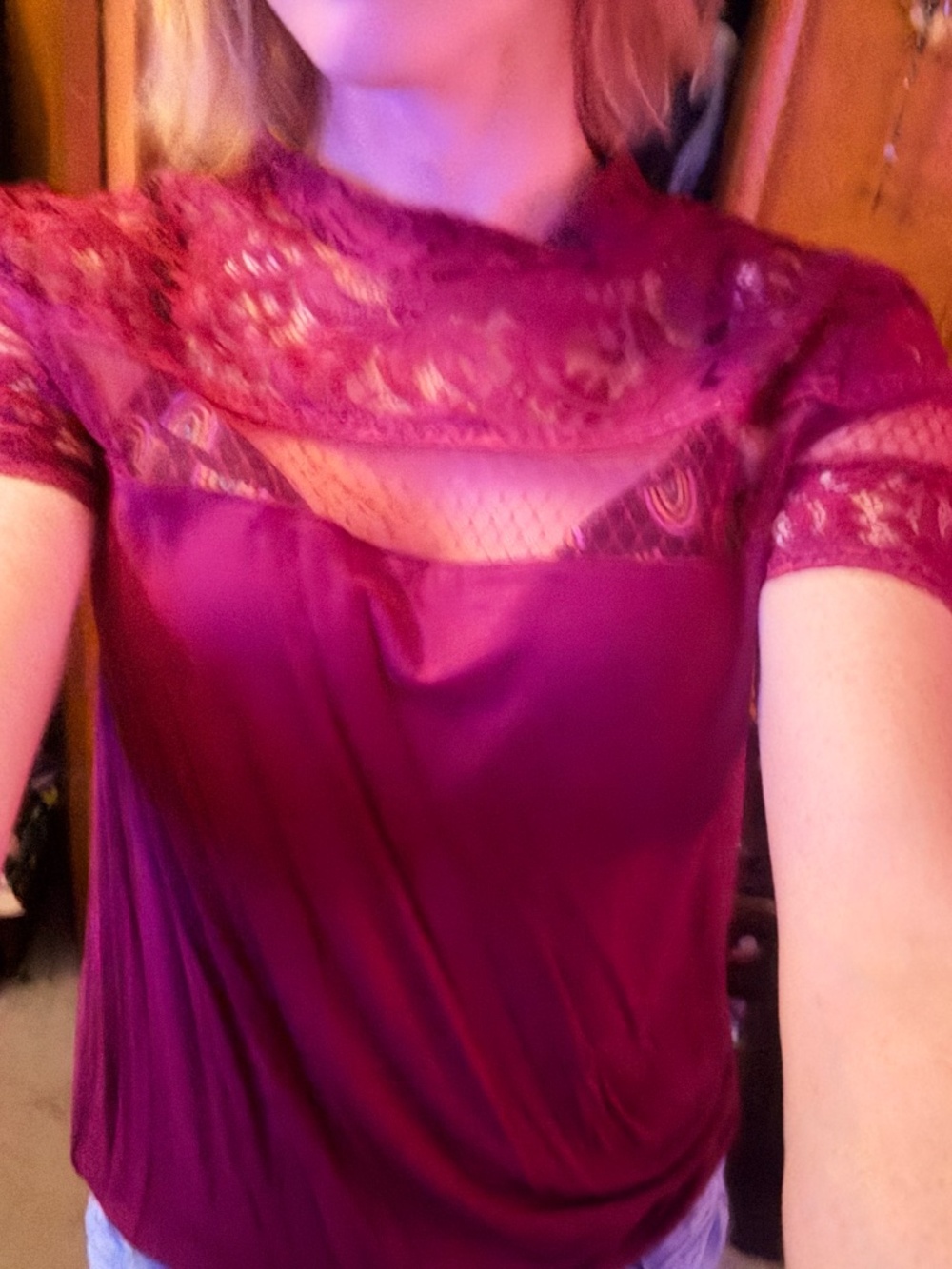Red Express Laced blouse. Elegant & Flattering women's size Small - Picture 3 of 3